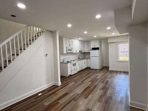 6 ABINGTON AVENUE, BALTIMORE, MD 21229