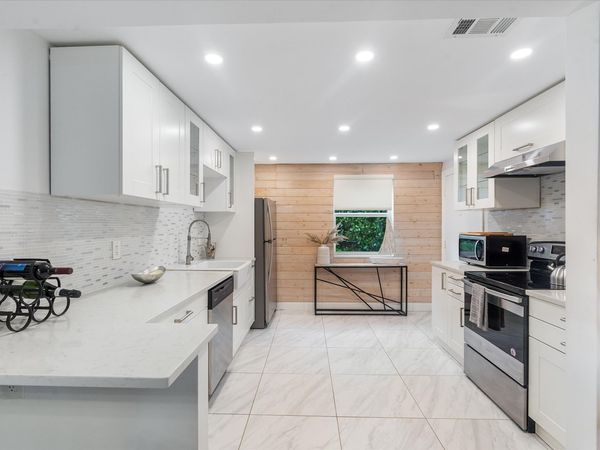 1015 Ingraham Avenue, Unit 9, Delray Beach, FL 33483