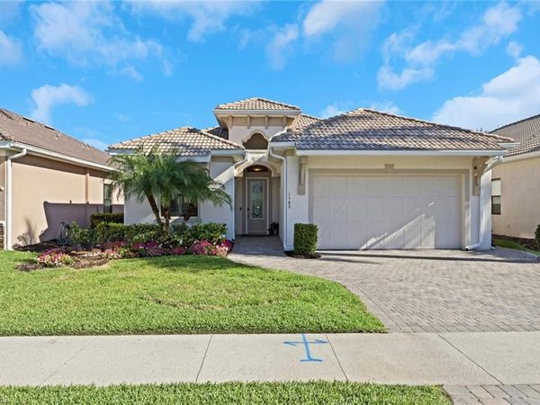1589 Serrano CIR , NAPLES, FL 34105