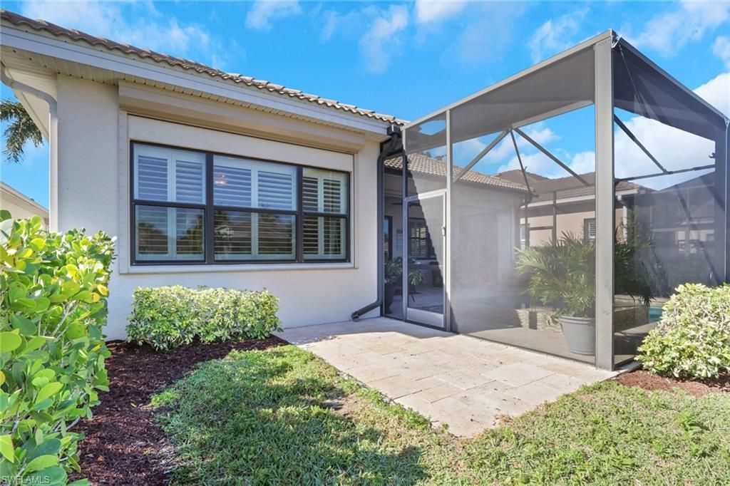 1589 Serrano Cir, Naples, FL 34105 Photo