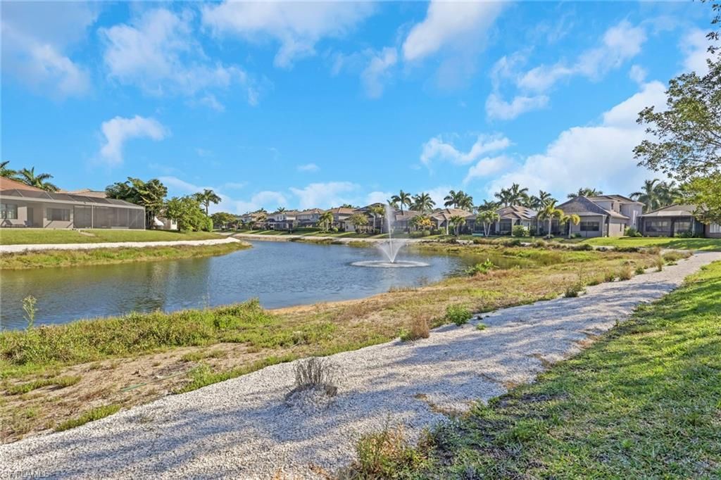 1589 Serrano Cir, Naples, FL 34105 Photo