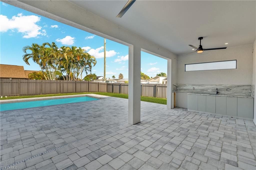 2 SE 20th Ct, Cape Coral, FL 33990 Photo