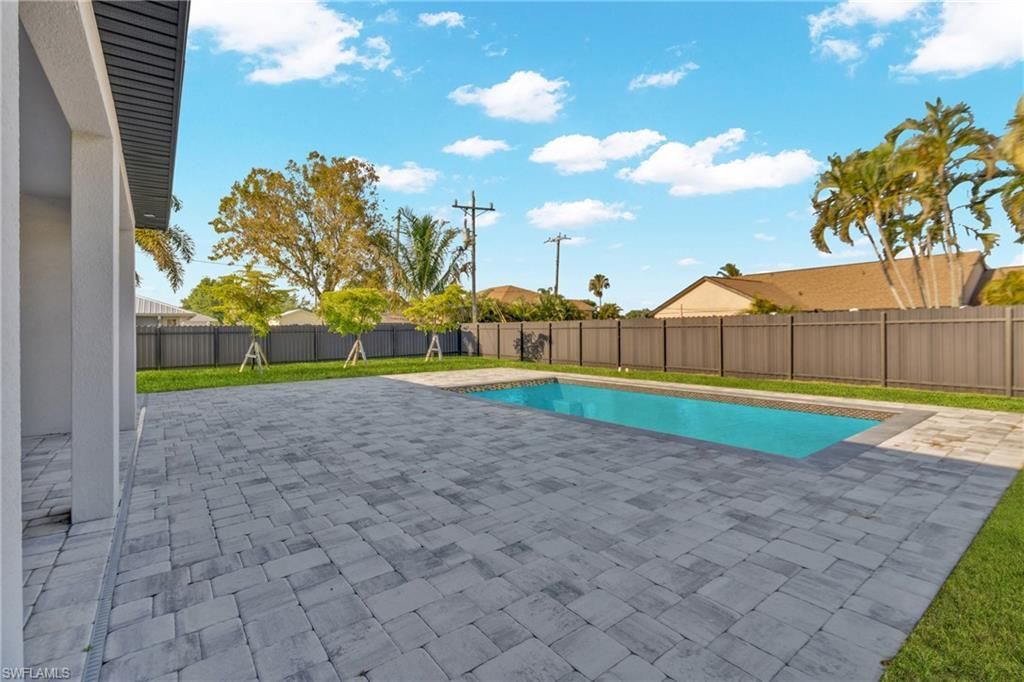 2 SE 20th Ct, Cape Coral, FL 33990 Photo