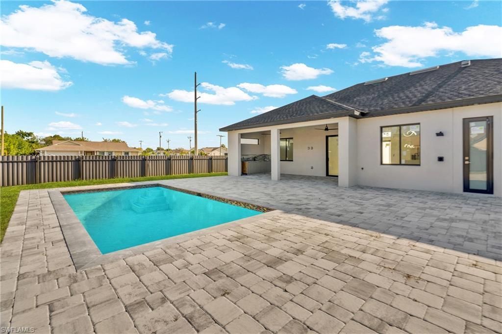 2 SE 20th Ct, Cape Coral, FL 33990 Photo