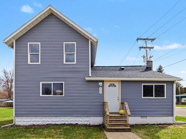 202 E Arbor Street, Marcellus, MI 49067