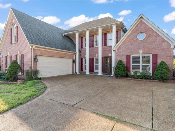 937 N WARWICK OAKS LN N, Collierville, TN 38017
