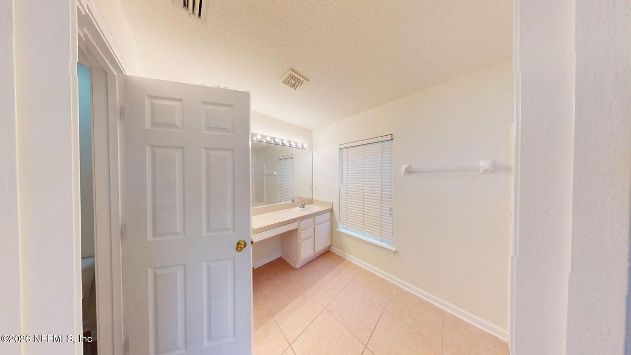 8498 Climbing Ivy Trail S, Jacksonville, FL 32216 Photo