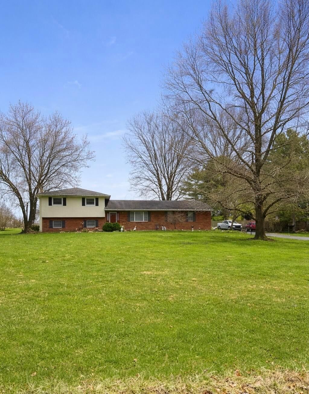 10590 Marie Lane , Pickerington, OH 43147 Main Photo