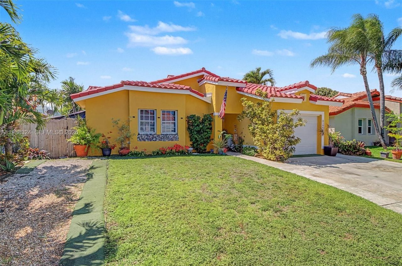 21040 SW 85th Pass , Cutler Bay, FL 33189 Photo