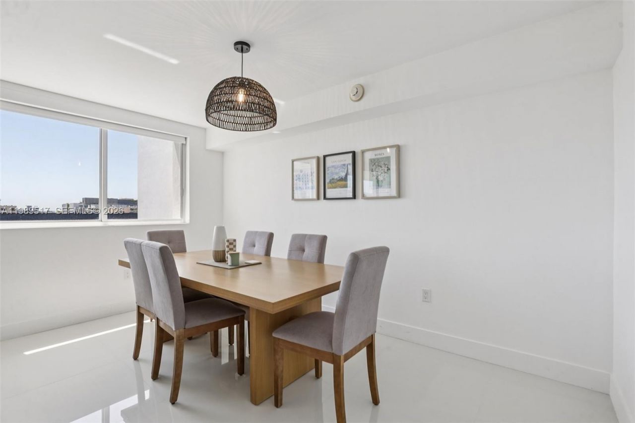 1100 100th St , Unit 703, Bay Harbor Islands, FL 33154 Photo