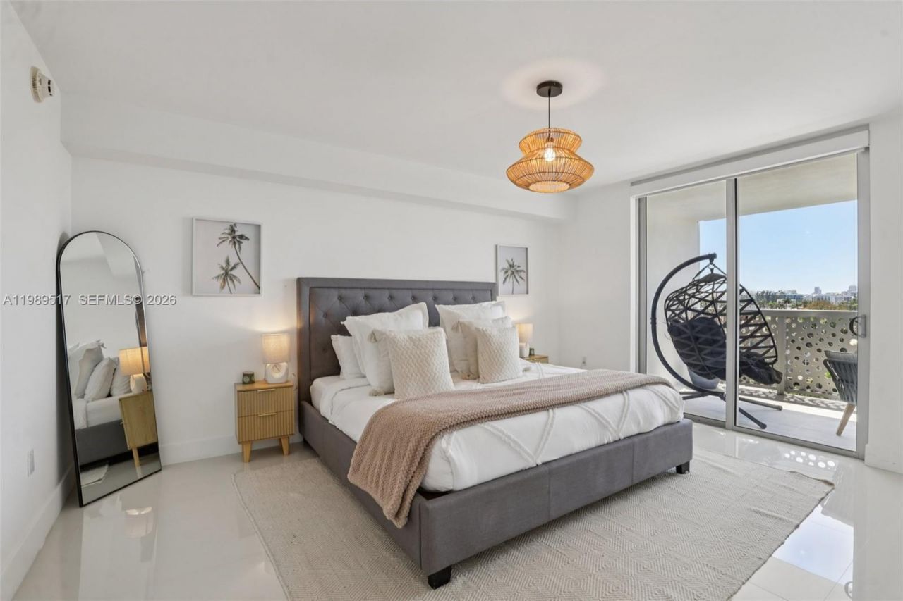 1100 100th St , Unit 703, Bay Harbor Islands, FL 33154 Photo