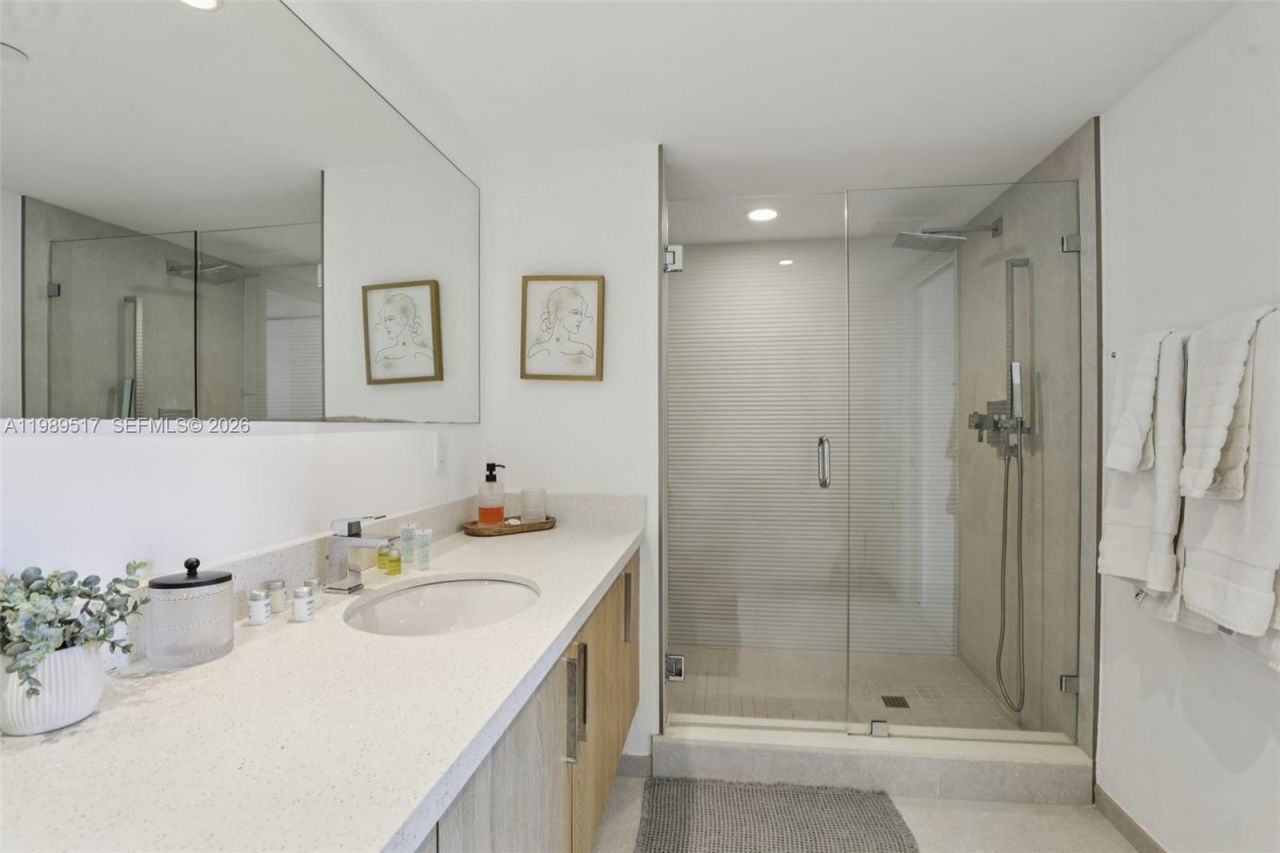 1100 100th St , Unit 703, Bay Harbor Islands, FL 33154 Photo