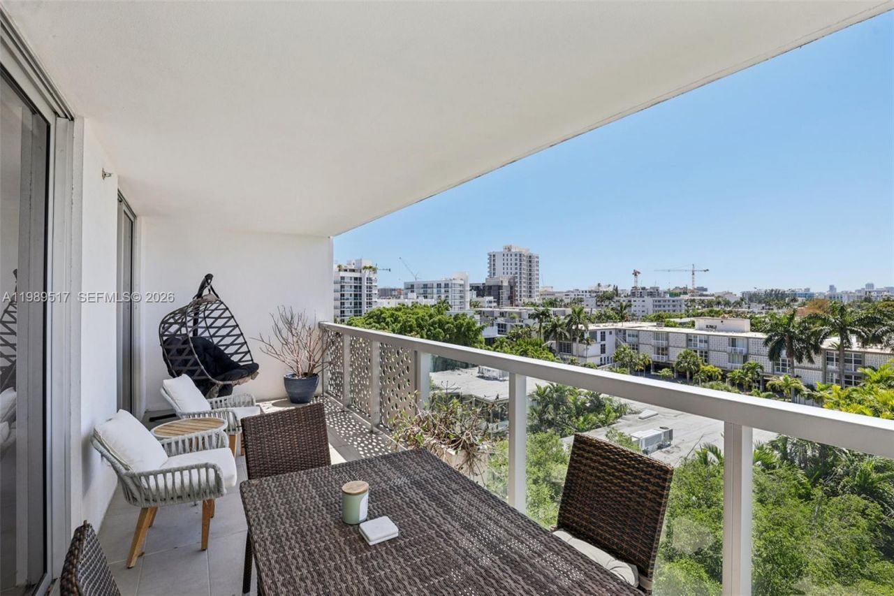 1100 100th St , Unit 703, Bay Harbor Islands, FL 33154 Photo