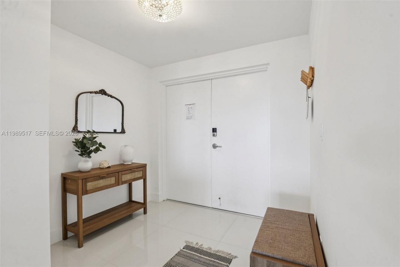 1100 100th St , Unit 703, Bay Harbor Islands, FL 33154 Photo