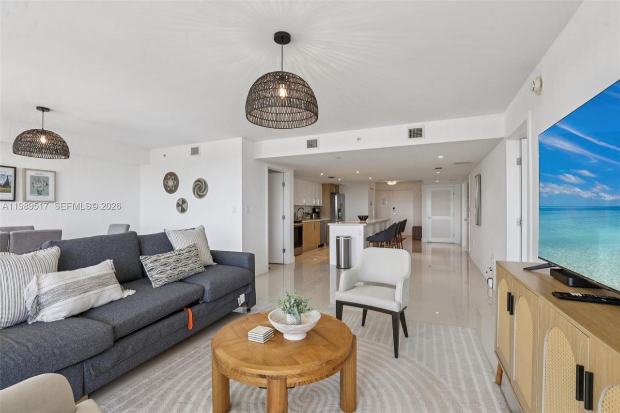 1100 100th St , Unit 703, Bay Harbor Islands, FL 33154 Photo