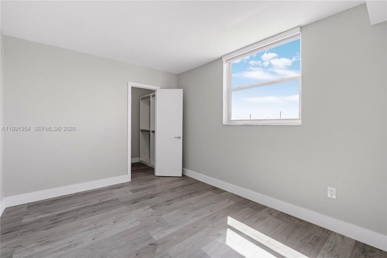 300 NW 42nd Ave , Unit 409, Miami, FL 33126 Photo