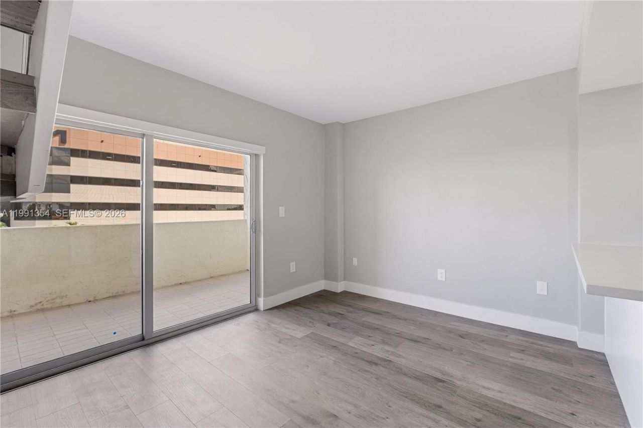 300 NW 42nd Ave , Unit 409, Miami, FL 33126 Photo