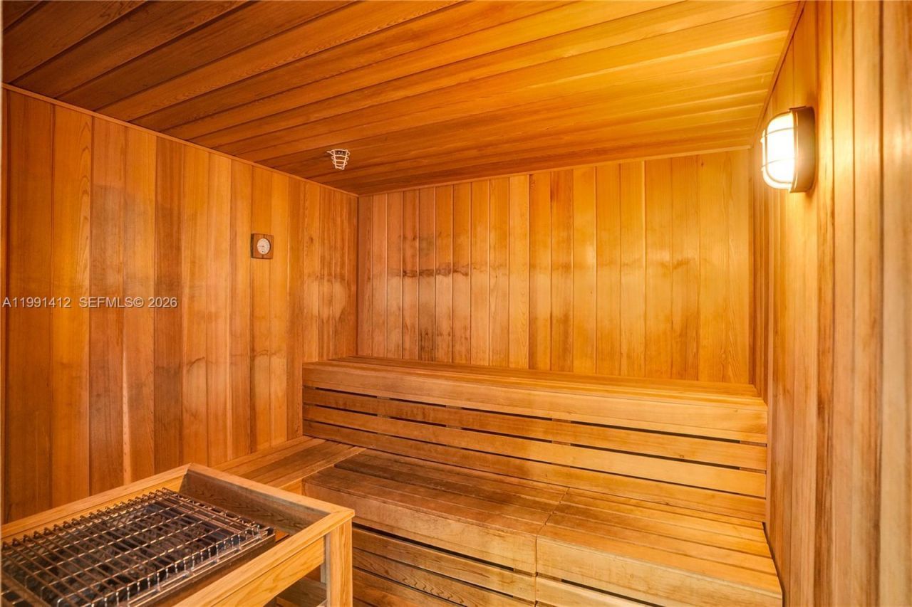 665 NE 25th St , Unit 2105, Miami, FL 33137 Photo