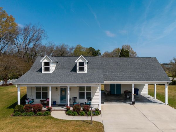 18 Queens Way, Bath, NC 27808