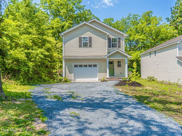 1040 W Indiana Avenue, Southern Pines, NC 28387