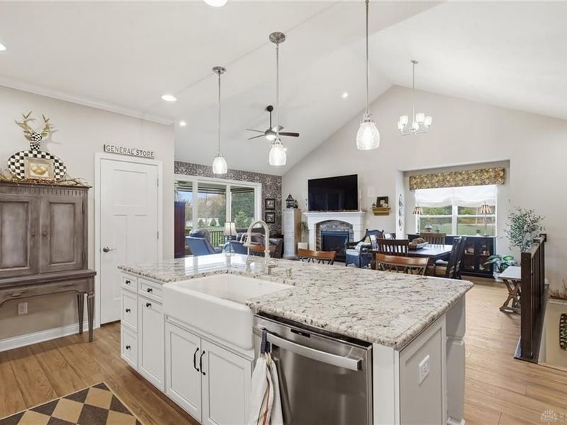 3839 Pepperwell Circle, Sugarcreek Township, OH 45440 Photo 11