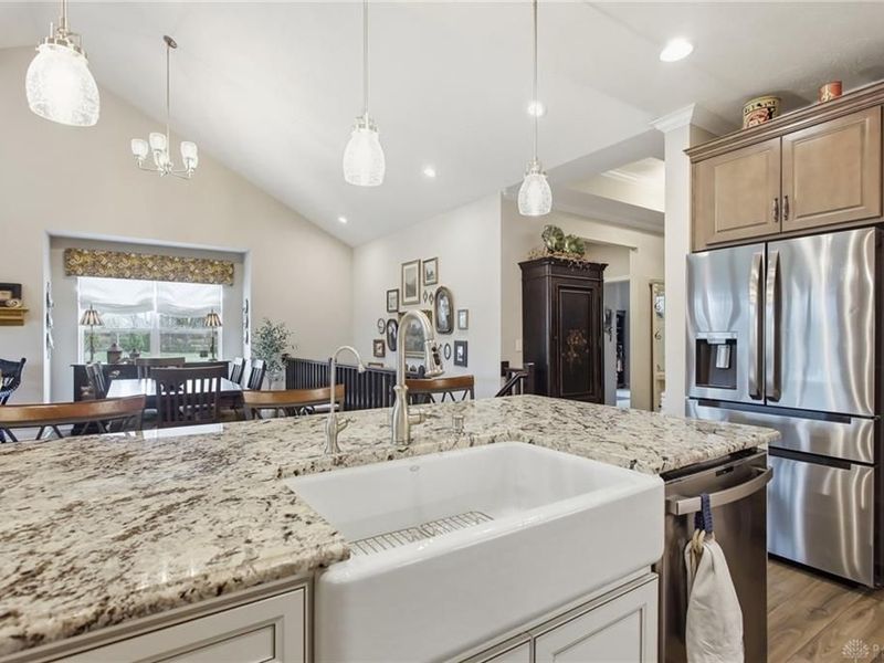 3839 Pepperwell Circle, Sugarcreek Township, OH 45440 Photo 12