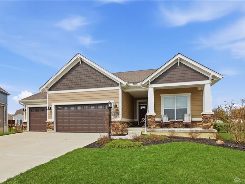 3839 Pepperwell Circle, Sugarcreek Township, OH 45440 Photo 2