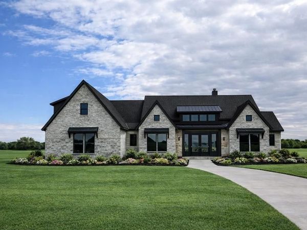 1084 Woodland Road, Weatherford, TX 76088
