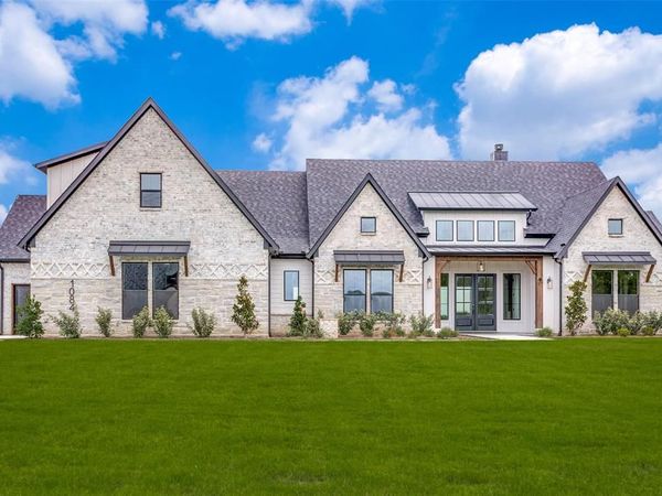 1084 Woodland Road, Weatherford, TX 76088