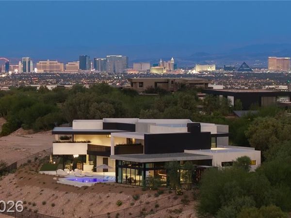 11588 Stardust Drive, Las Vegas, NV 89135