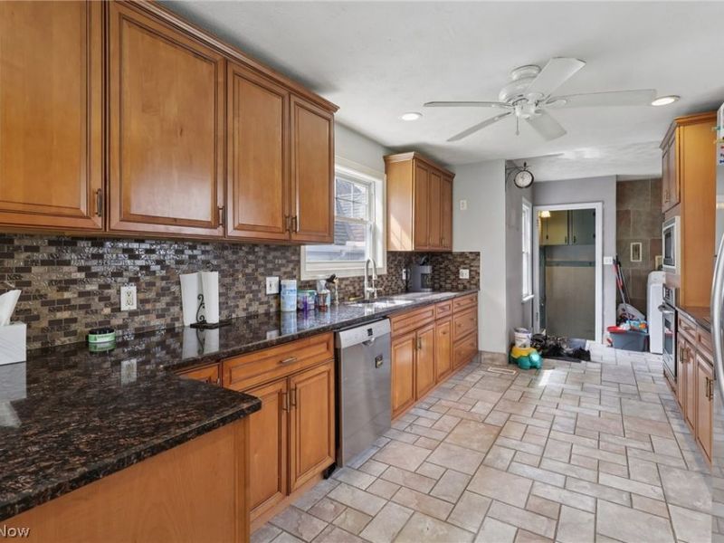 9877 Cutts Road, Chardon, OH 44024 Photo 10