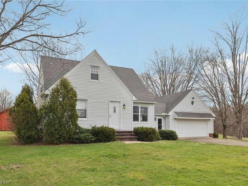 9877 Cutts Road, Chardon, OH 44024 Photo 3