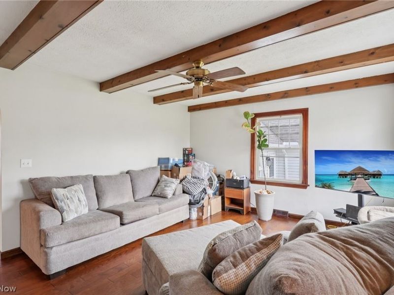 9877 Cutts Road, Chardon, OH 44024 Photo 4