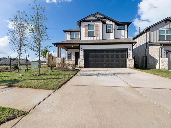 140 Darlington CT, Liberty Hill, TX 78642