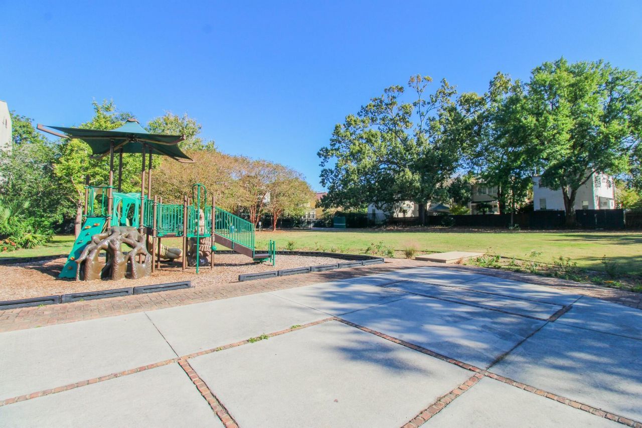 52 Chapel Street Photo 10