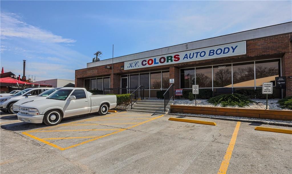 2007 W 103rd Terrace, Leawood, KS 66206 Main Photo