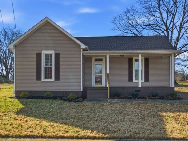 204 Winters St , Adams, TN 37010