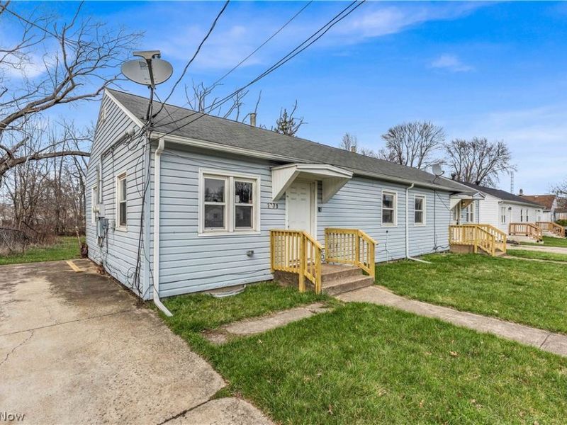 1771 E 37th Street, Unit 1773, Lorain, OH 44055 Photo 3