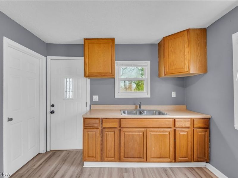 1771 E 37th Street, Unit 1773, Lorain, OH 44055 Photo 9