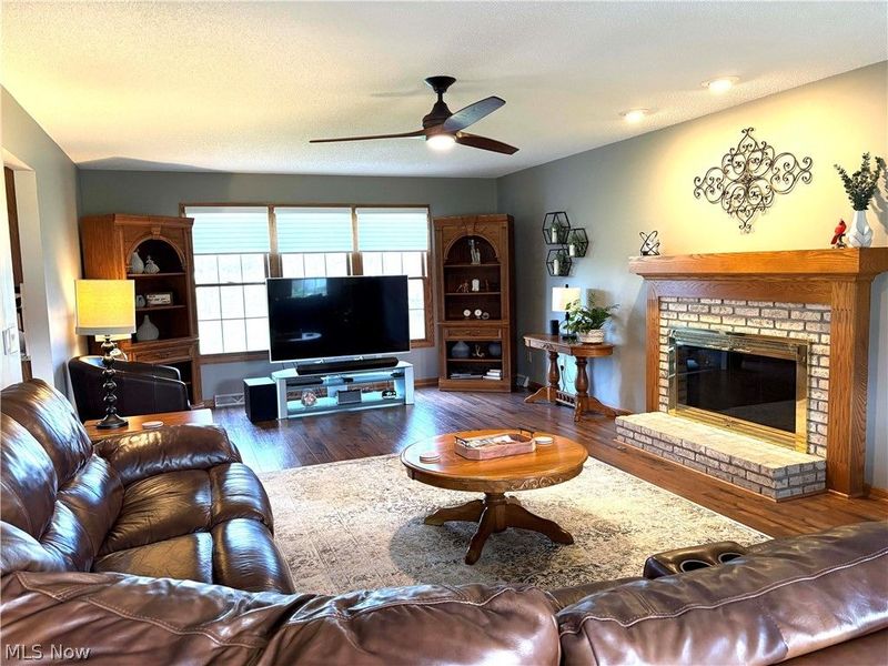 5554 Ashbrook Street, Louisville, OH 44641 Photo 11