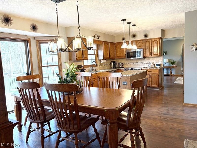 5554 Ashbrook Street, Louisville, OH 44641 Photo 7