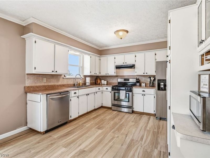 2858 Lombardi Avenue SW, Canton, OH 44706 Photo 12