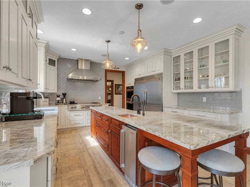 32811 Saint James Trail, Avon, OH 44011 Photo 12