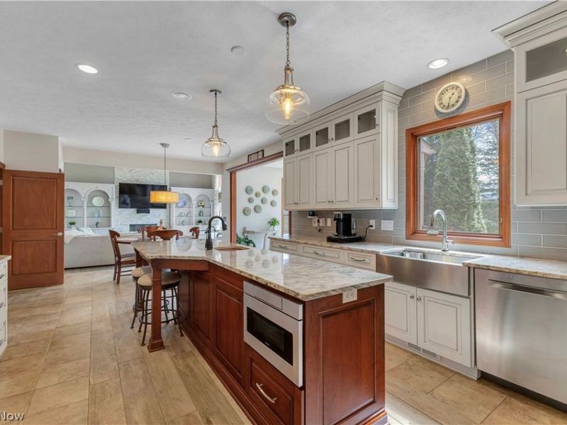 32811 Saint James Trail, Avon, OH 44011 Photo 13