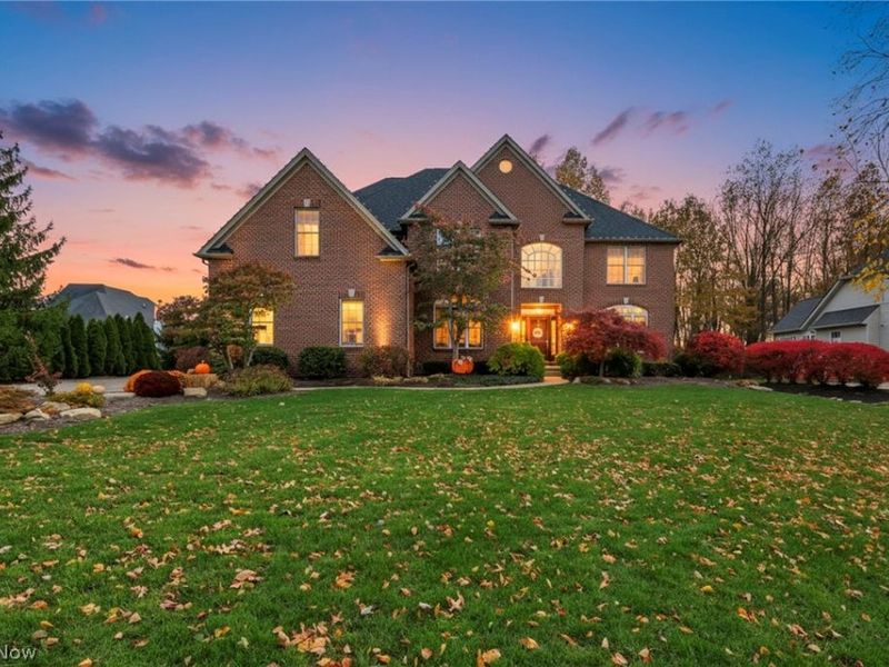 32811 Saint James Trail, Avon, OH 44011 Photo 2