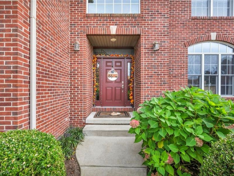 32811 Saint James Trail, Avon, OH 44011 Photo 3