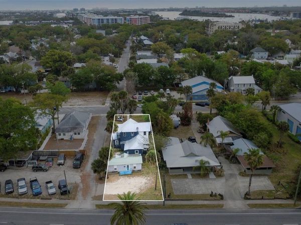 324 N ORANGE STREET, NEW SMYRNA BEACH, FL 32168