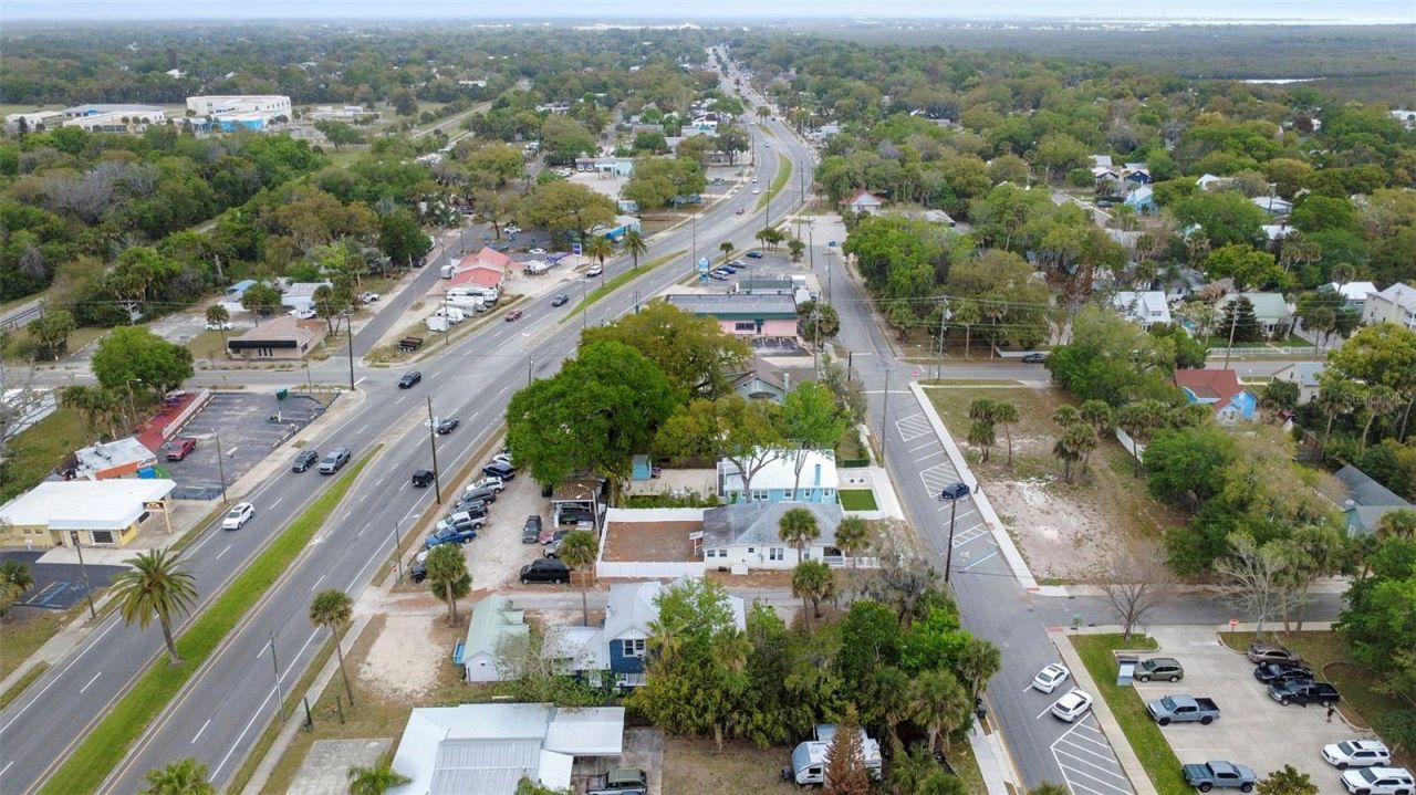 324 N Orange Street, New Smyrna Beach, FL 32168 Photo