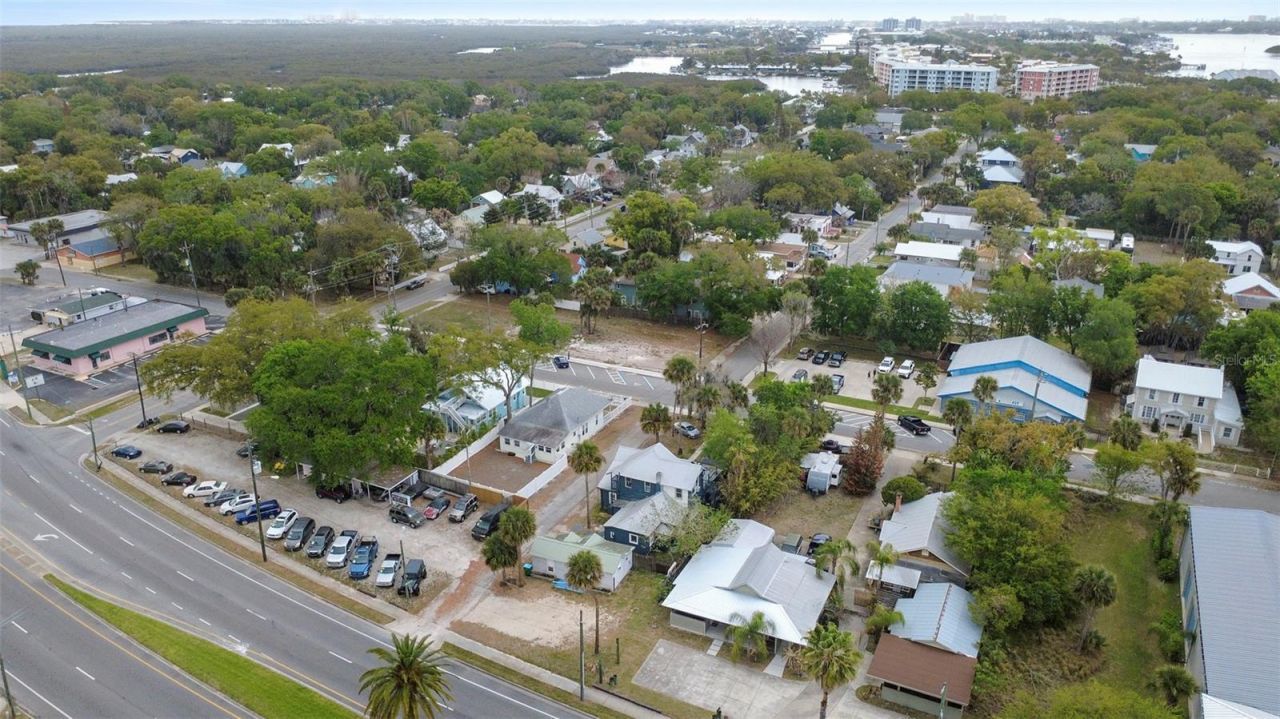 324 N Orange Street, New Smyrna Beach, FL 32168 Photo
