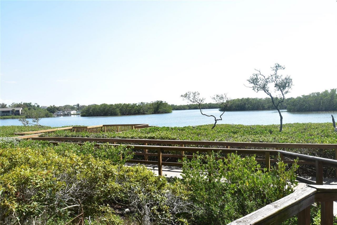 1510 Pelican Point Dr, Unit BA168, Sarasota, FL 34231 Photo